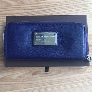 Marc Jacobs wallet